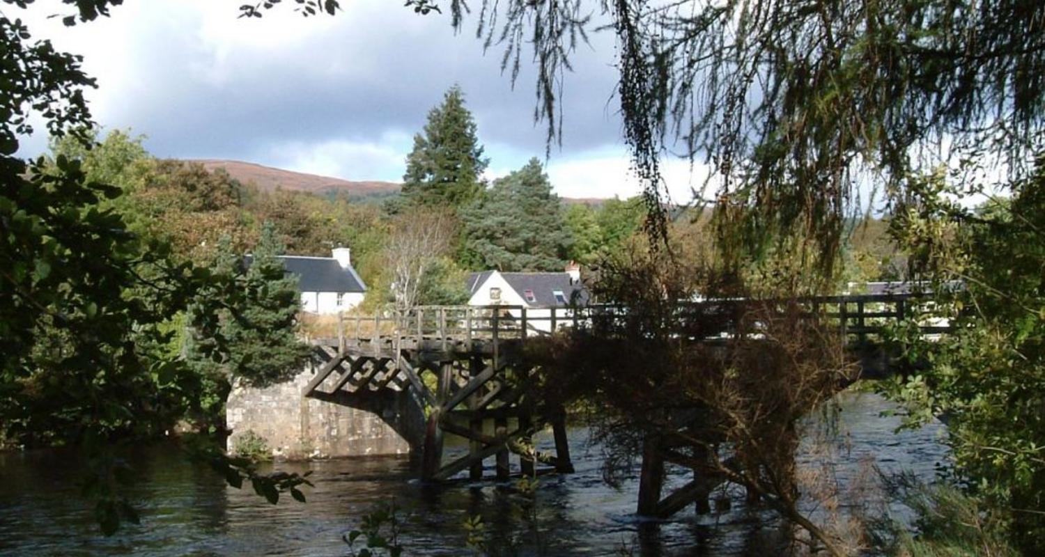 Fort Augustus Village