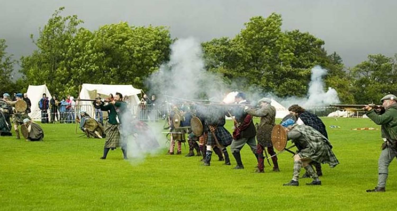 Highlanders in battle