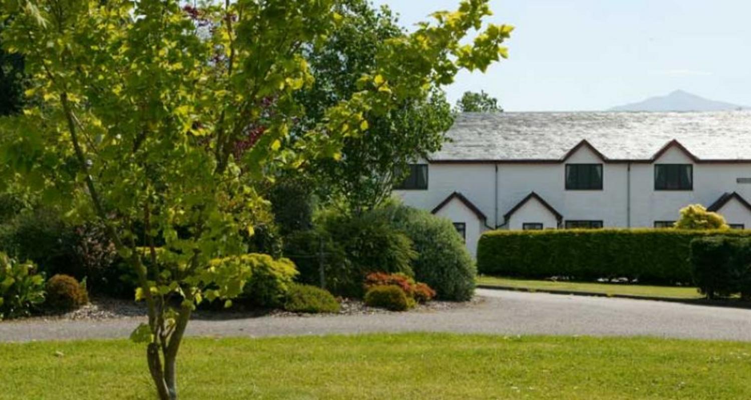 MacIain Cottages