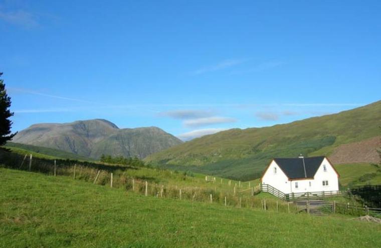 Medium large house ben nevis